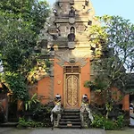 Zen Rooms Sriwedari Ubud 2